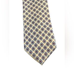 Park Avenue by Mayers Elegant Patterned Silk Tie in Cream and Blue and Red